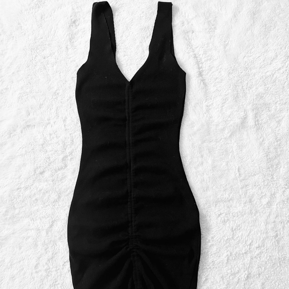 Black Midi Bodycon Ruffled Dress